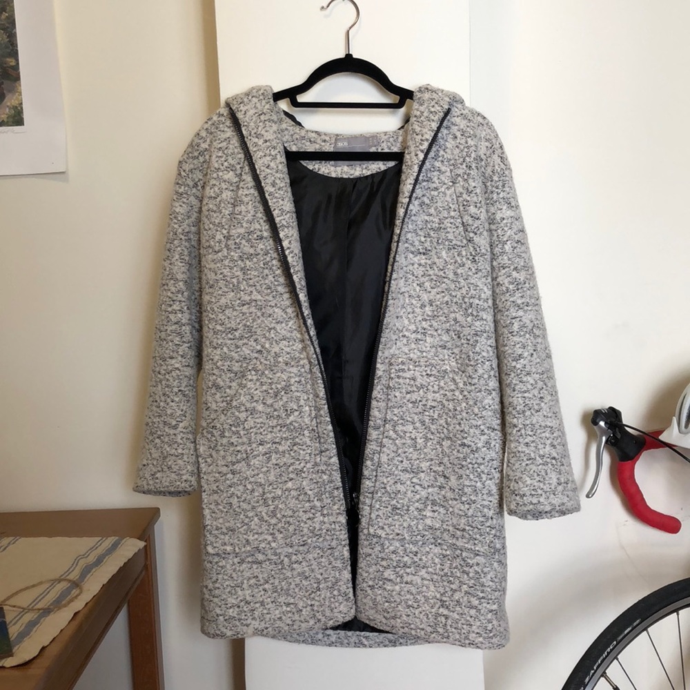 Marled grey zip up coat with pockets and hood